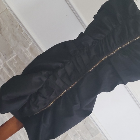 Dress - Picture 2 of 4